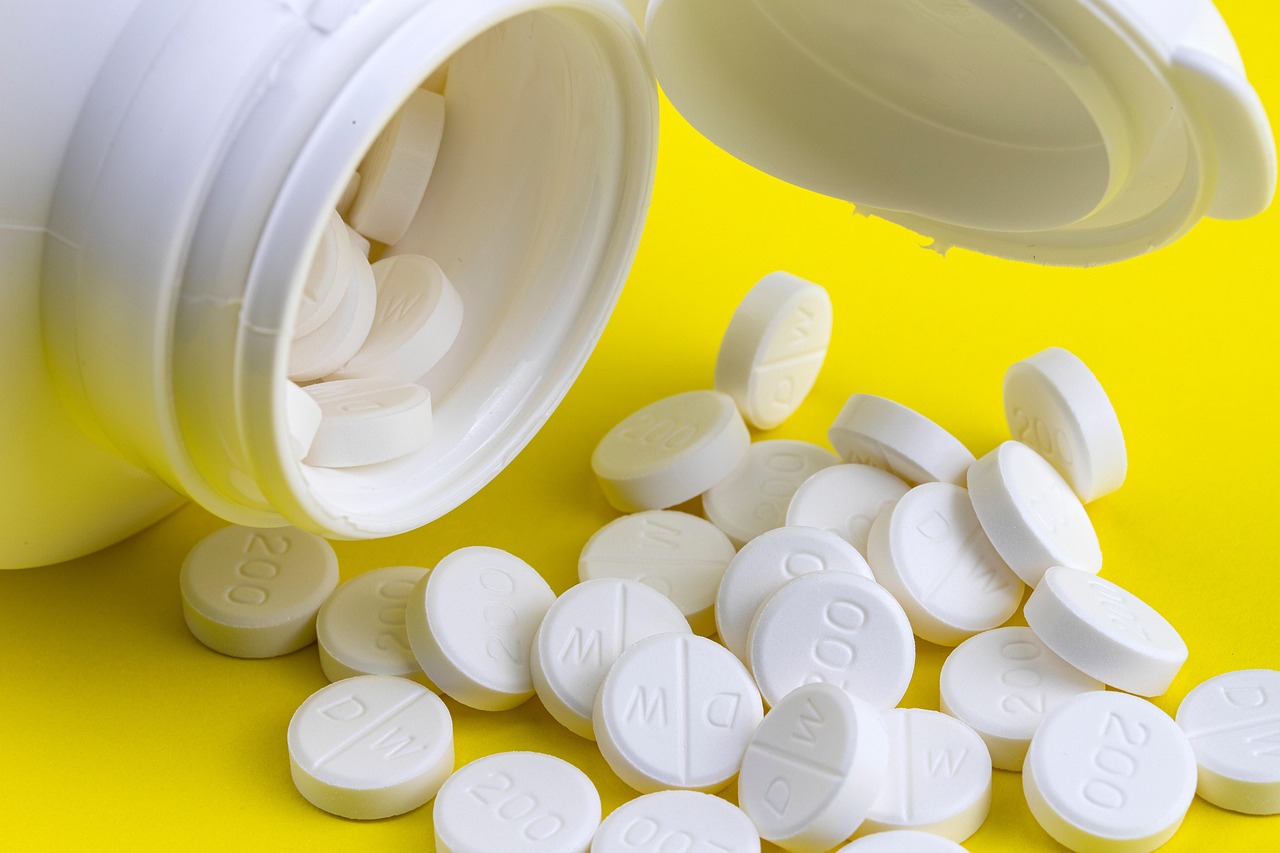 tablets, medicine, supplement, vitamin, pharmaceutical, cure, medical treatment, remedy, pill, prescription, medicine, medicine, medicine, medicine, m