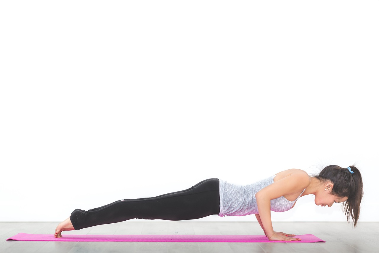 How to Get a Flatter Stomach: What Works and What Doesn’t